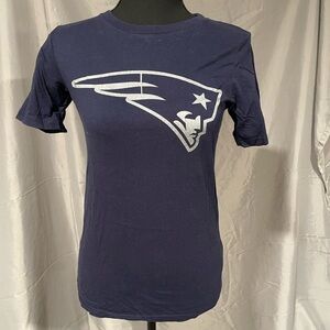 NFL New England Patriots Dark Blue Tee with Silver Graphic